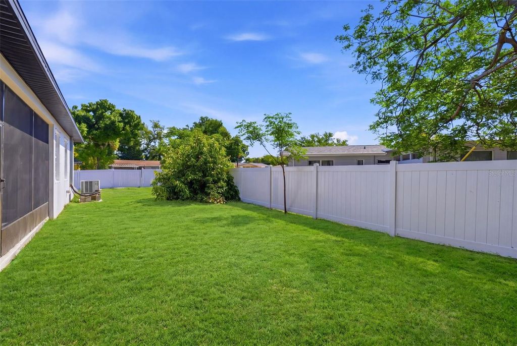 Image 18 of property listing at 4401 COBIA DRIVE SE, St Petersburg, FL 33705