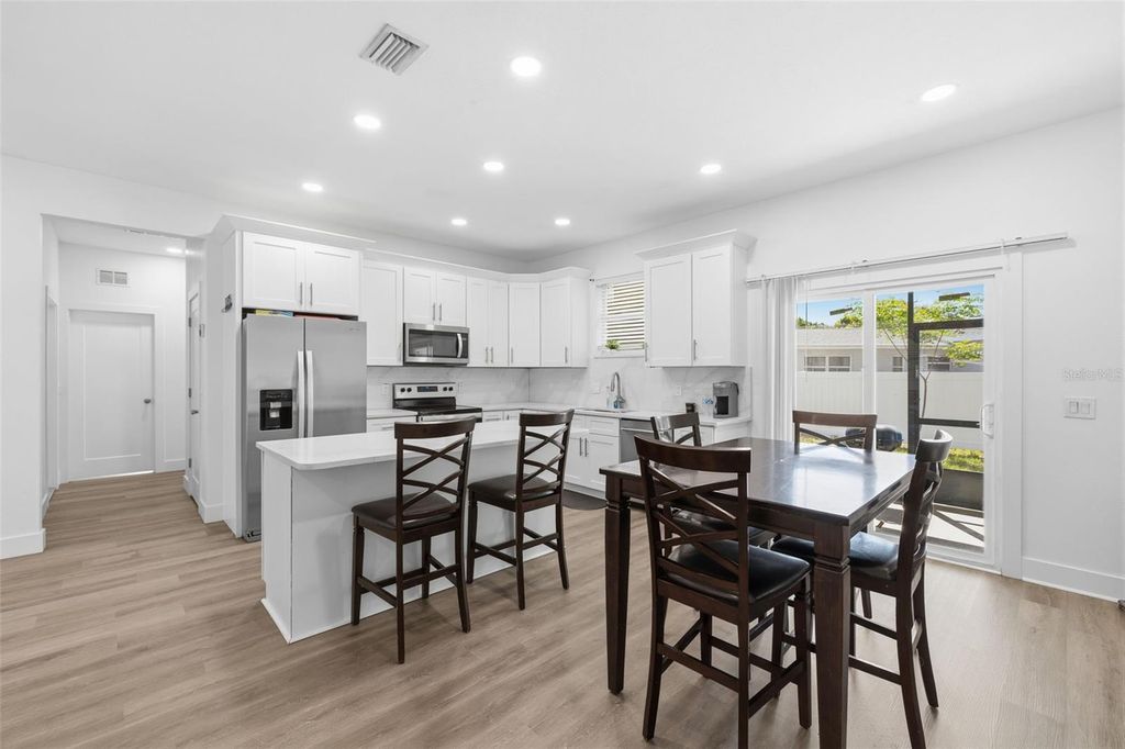 Image 3 of property listing at 4401 COBIA DRIVE SE, St Petersburg, FL 33705