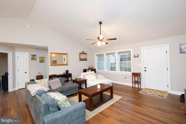 313 EDMONSON LN, East New Market, MD 21631