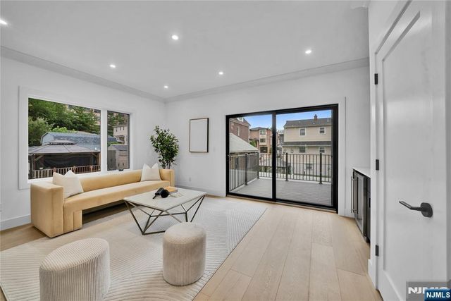 255 Morningside Avenue, Cliffside Park, NJ 07010