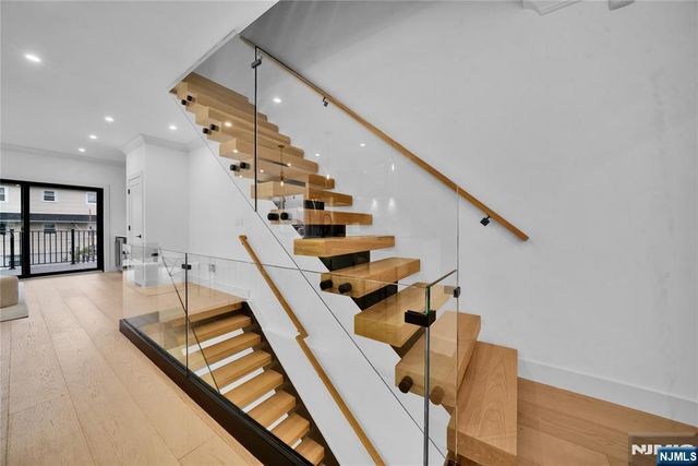 255 Morningside Avenue, Cliffside Park, NJ 07010