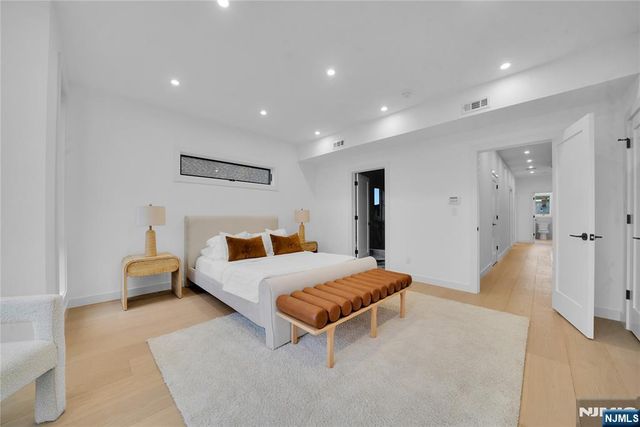 255 Morningside Avenue, Cliffside Park, NJ 07010