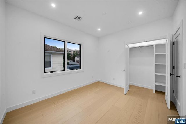 255 Morningside Avenue, Cliffside Park, NJ 07010