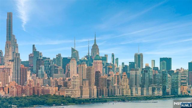 255 Morningside Avenue, Cliffside Park, NJ 07010