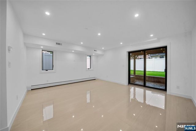 255 Morningside Avenue, Cliffside Park, NJ 07010