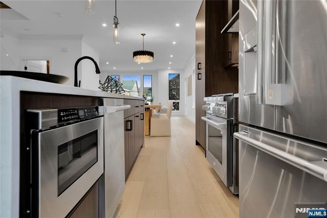 255 Morningside Avenue, Cliffside Park, NJ 07010