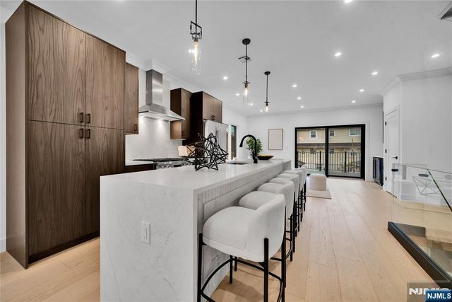 255 Morningside Avenue, Cliffside Park, NJ 07010