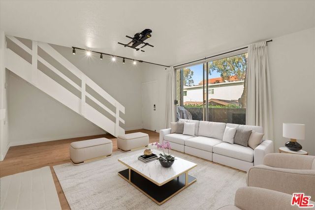 621 California Avenue 2, Santa Monica, CA 90403