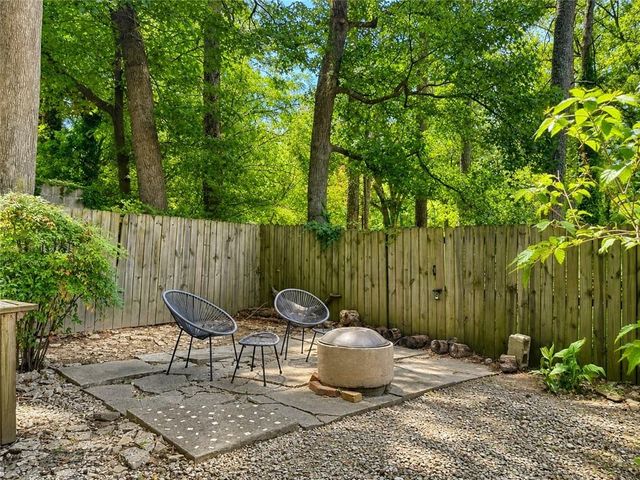 2494 Baker Road NW, Atlanta, GA 30318