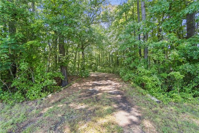 865 Great Fork RD, Suffolk, VA 23438