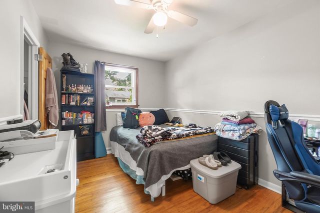 102 WASHINGTON AVE, Beverly, NJ 08010