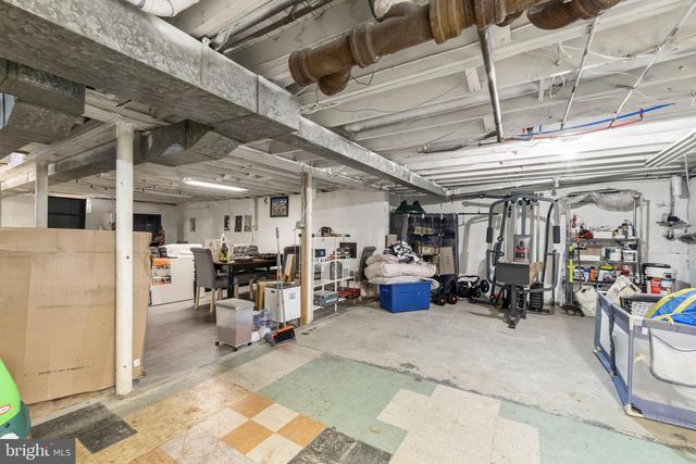 102 WASHINGTON AVE, Beverly, NJ 08010