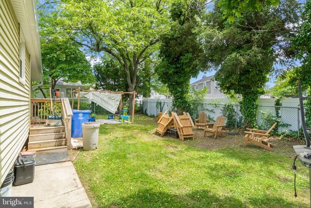 102 WASHINGTON AVE, Beverly, NJ 08010
