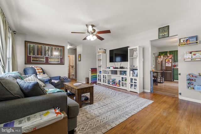 102 WASHINGTON AVE, Beverly, NJ 08010