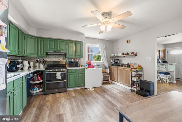 102 WASHINGTON AVE, Beverly, NJ 08010