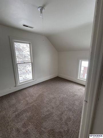 2932 N 50Th Street, Lincoln, NE 68504
