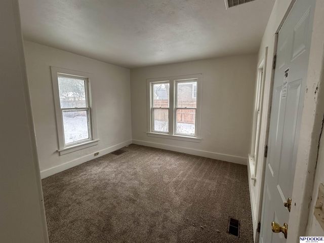 2932 N 50Th Street, Lincoln, NE 68504