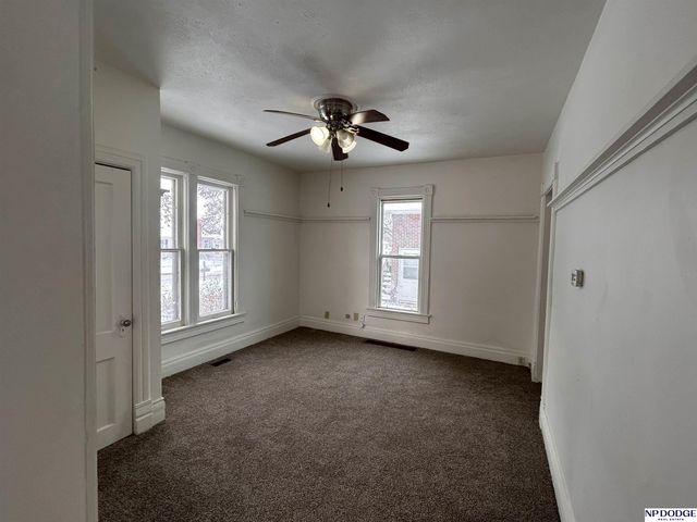 2932 N 50Th Street, Lincoln, NE 68504