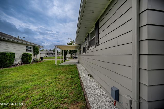 234 Charlotteville Drive N, Toms River, NJ 08757