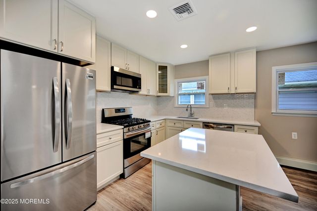 234 Charlotteville Drive N, Toms River, NJ 08757