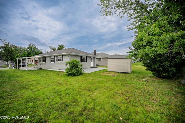 234 Charlotteville Drive N, Toms River, NJ 08757