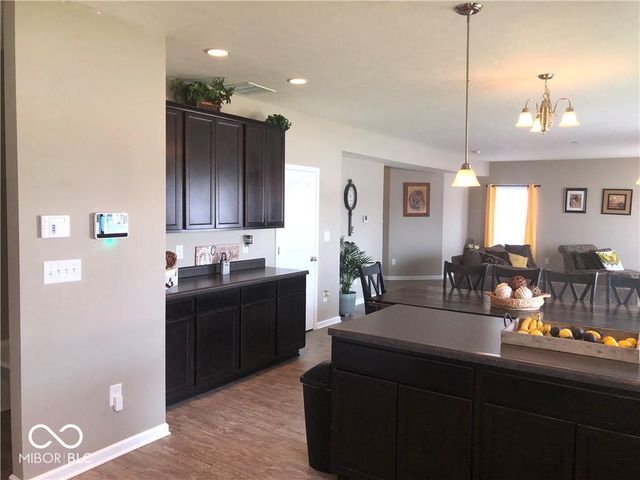 9122 Hemingway Drive, Indianapolis, IN 46239