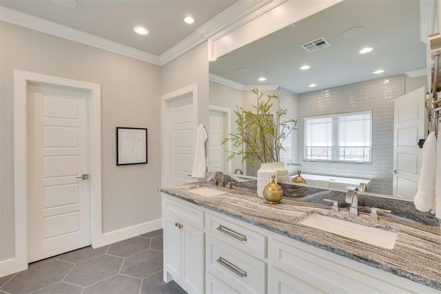 923 NW 43rd, Oklahoma City, OK 73118