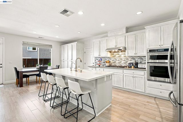 3694 OTTER BROOK LOOP, Discovery Bay, CA 94505