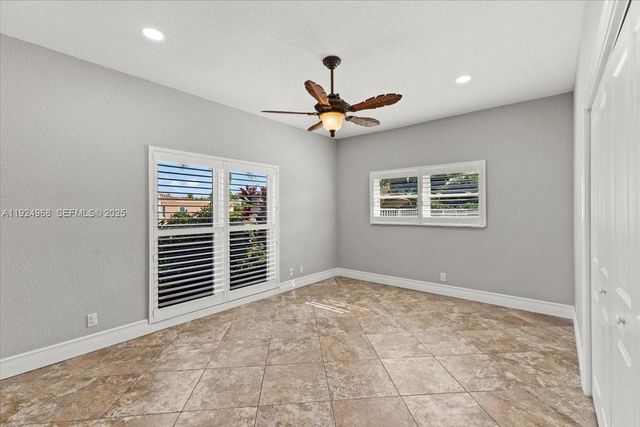 16751 Waters Edge Dr, Weston, FL 33326