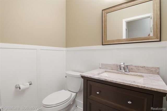4576 Wagon Wheel Drive, Bloomfield Charter Township, MI 48301