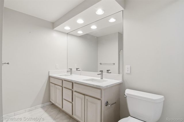 4576 Wagon Wheel Drive, Bloomfield Charter Township, MI 48301