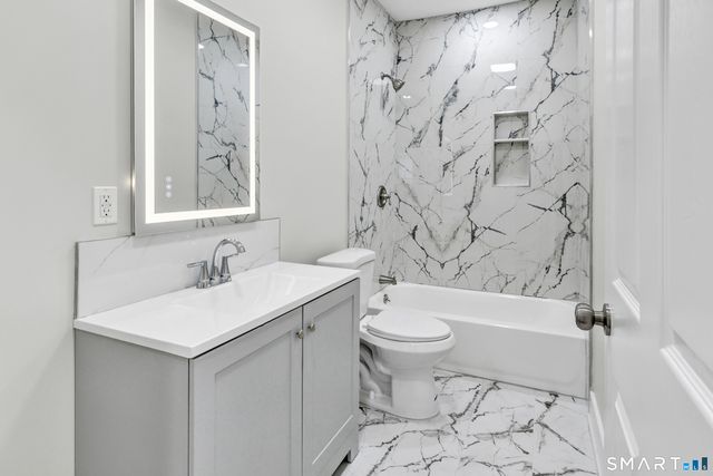 10-12 Perry Hill Road, Shelton, CT 06484