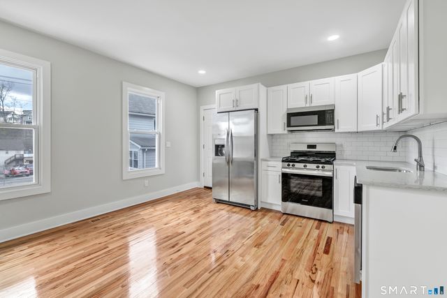 10-12 Perry Hill Road, Shelton, CT 06484