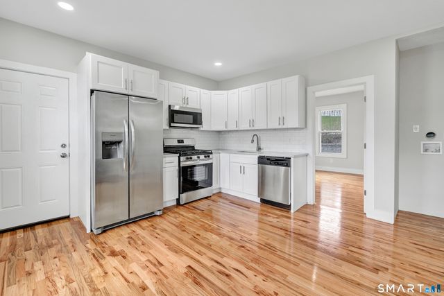 10-12 Perry Hill Road, Shelton, CT 06484