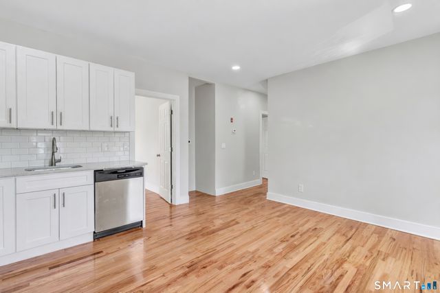 10-12 Perry Hill Road, Shelton, CT 06484