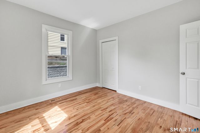 10-12 Perry Hill Road, Shelton, CT 06484