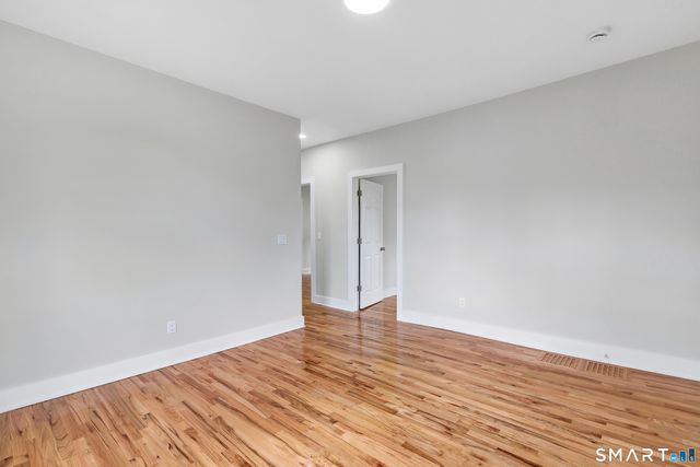 10-12 Perry Hill Road, Shelton, CT 06484