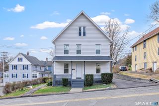 10-12 Perry Hill Road, Shelton, CT 06484