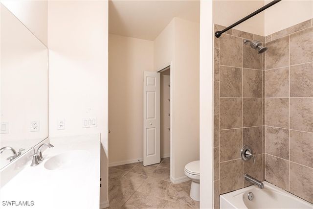 2748 Blossom WAY, Naples, FL 34120