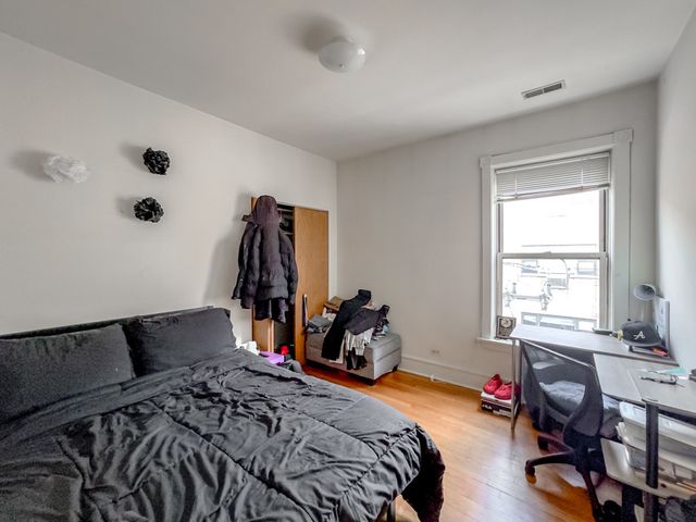 6711 N SHERIDAN Road 3N, Chicago, IL 60626
