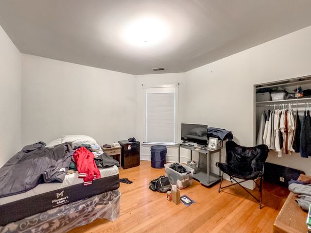 6711 N SHERIDAN Road 3N, Chicago, IL 60626