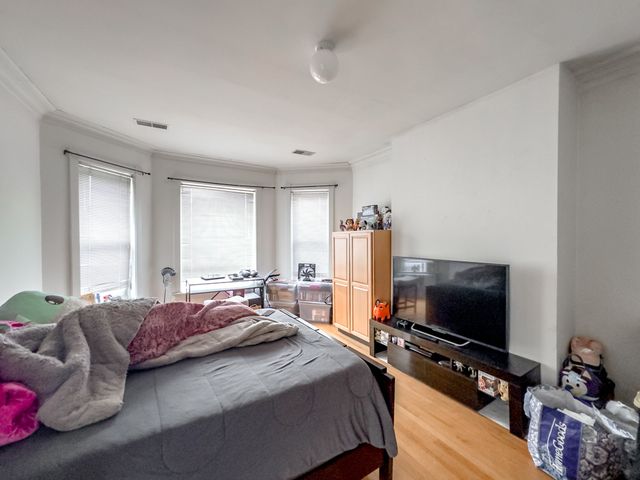 6711 N SHERIDAN Road 3N, Chicago, IL 60626