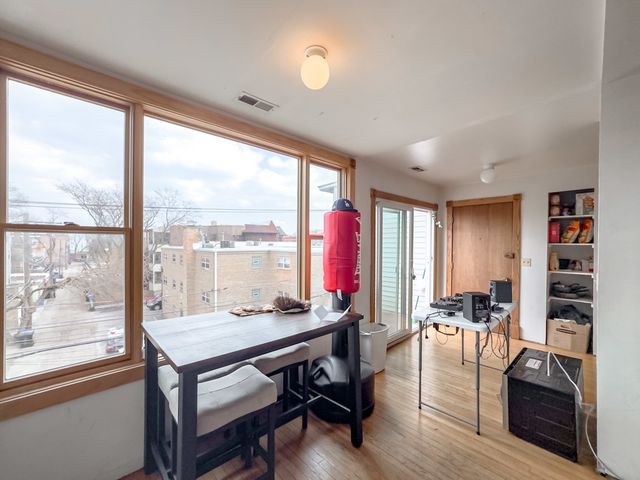 6711 N SHERIDAN Road 3N, Chicago, IL 60626