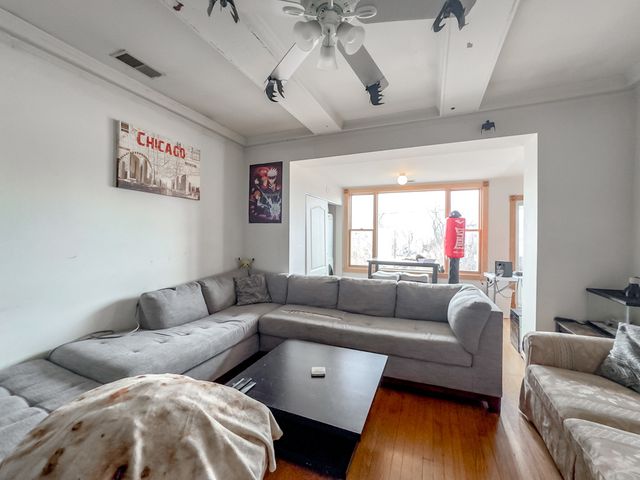 6711 N SHERIDAN Road 3N, Chicago, IL 60626