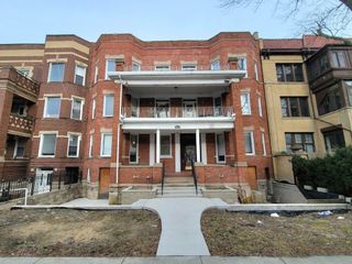 6711 N SHERIDAN Road 3N, Chicago, IL 60626