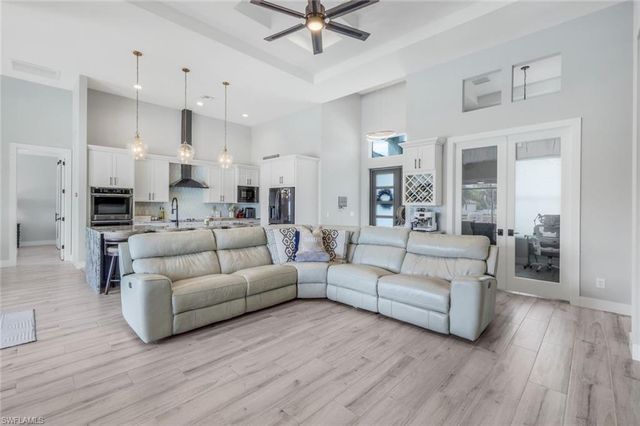 2590 Surfside BLVD, Cape Coral, FL 33914