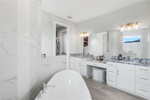 2590 Surfside BLVD, Cape Coral, FL 33914