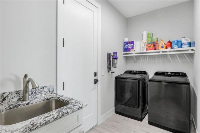 2590 Surfside BLVD, Cape Coral, FL 33914