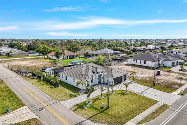 2590 Surfside BLVD, Cape Coral, FL 33914