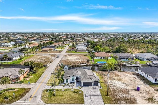 2590 Surfside BLVD, Cape Coral, FL 33914